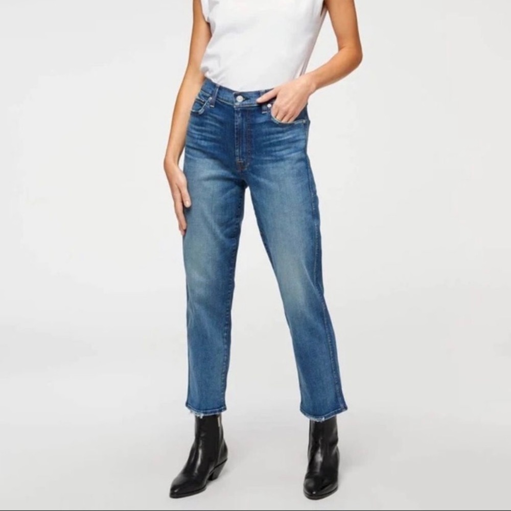 7 FOR All Mankind • High Waist Cropped Straight Leg Blue Jeans Women’s Size 26